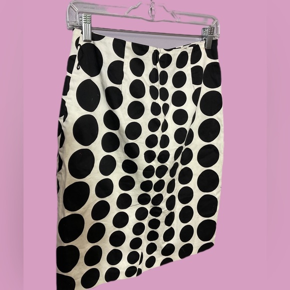 Le Chateau skirt size small - Picture 3 of 5